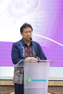 Momen Hari Kartini, PLN Salurkan Alat Deteksi Dini Risiko Kehamilan untuk Layanan Masyarakat di Garut Guna Dukung Penurunan Angka Kematian Ibu