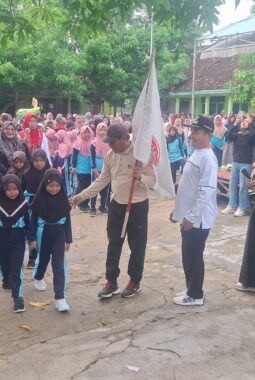 Jalan Sehat HUT ke-51 SDN 2 Babaktulung Jadi Ajang Kebersamaan dan Edukasi