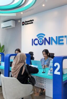 PLN Icon Plus Jatim Perkuat Layanan Frontliner ICONNET, Wujudkan Customer Experience 100 Selaras Semangat Danantara