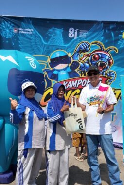 Semarak Kemerdekaan di Kampoeng Cenggeret Malang, ICONNET Jatim Perkuat Kedekatan dengan Masyarakat