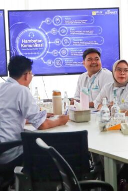 PLN Icon Plus Perkuat Customer Experience melalui Peningkatan Kompetensi Contact Center