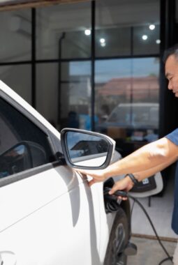 Sambut Hari Pelanggan Nasional, Rayakan HUT ke-81 RI, PLN Beri Diskon Tambah Daya 50% bagi Pelanggan