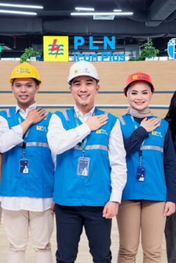 Kualitas Layanan Pelanggan Antar PLN Icon Plus Raih Penghargaan CX100 2026
